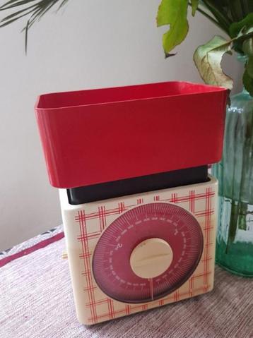 Balance de cuisine rouge à carreaux vintage Terraillon 1970