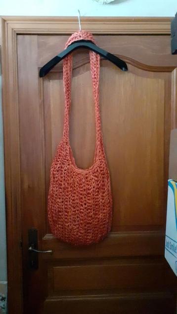 sac besace en raphia doublé tissu orange  beschikbaar voor biedingen