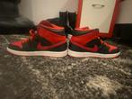 Deze Air Jordan 1 Mid “Bred”, Zwart, Sneakers, Gedragen, Ophalen