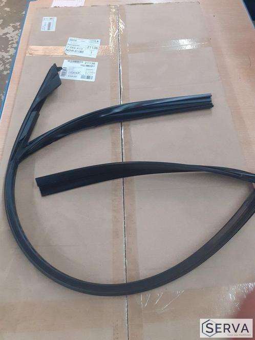 Linksvoor raam-geleide-rubber voor BMW 1 Serie, Auto-onderdelen, Carrosserie, Nieuw, Ophalen of Verzenden
