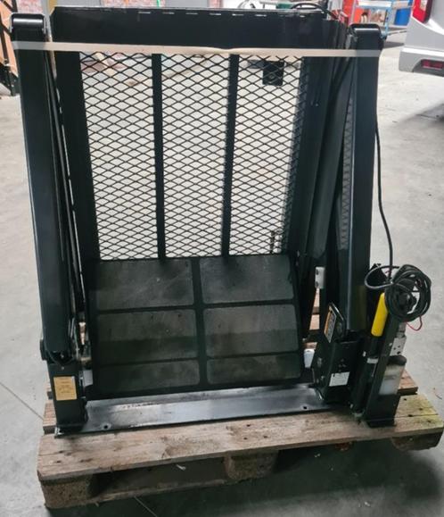 Rolstoel-lift, Plateaulift rolstoel - Platformlift, Auto-onderdelen, Overige Auto-onderdelen, Gebruikt, Ophalen