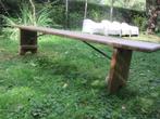 Ancien banc en bois, réalisé à partir d'un coffre militaria., Ophalen