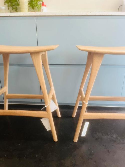 H - 67cm Ethnicraft barkruk NIEUW, Huis en Inrichting, Barkrukken, Zo goed als nieuw, Hout, Ophalen