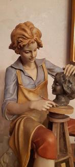 Vintage porseleinen Capodimonte-beeldhouwer, Verzamelen, Ophalen of Verzenden, Zo goed als nieuw, Mens
