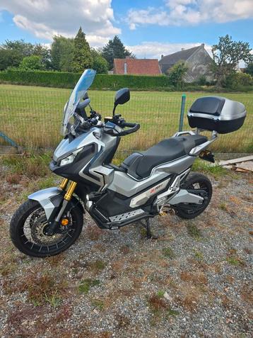 Honda X-adv 750 Akrapovic, Enlèvement ou Envoi