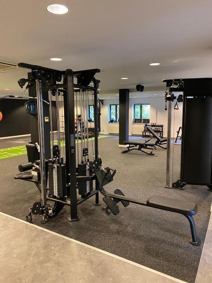 Technogym 4-stack en life fitness DAP set Technogym kracht, Sport en Fitness, Fitnessmaterialen, Zo goed als nieuw, Armen, Benen