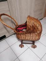 Handgemaakte riete poppenwagen, Ophalen