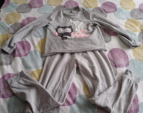 Pyjama velours, 9 ans, T134, Kinderen en Baby's, Kinderkleding | Maat 134, Gebruikt, Meisje, Nacht- of Onderkleding, Ophalen of Verzenden