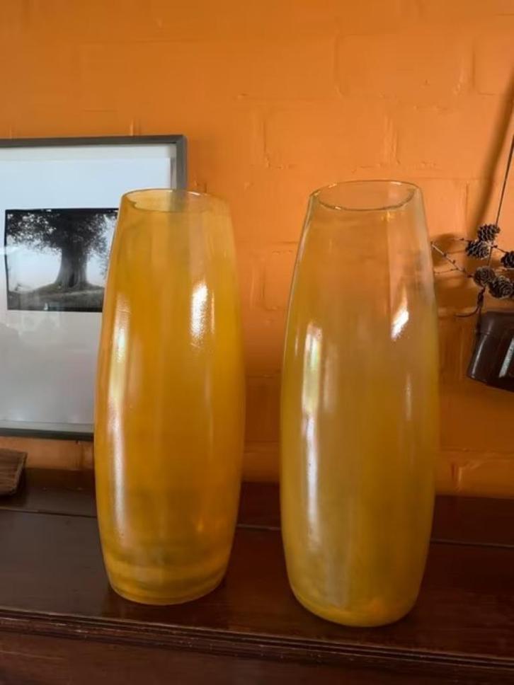 Prachtige grote oranje vazen of decoratie - 2 stuks -, Huis en Inrichting, Woonaccessoires | Vazen, Oranje, Glas, Ophalen