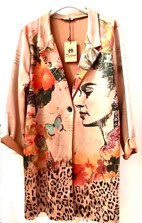 Zeer mooie bedrukte en zeer zachte T44-jas, Kleding | Dames, Jasjes, Kostuums en Pakken, Nieuw, Maat 42/44 (L), Overige kleuren