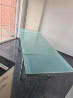 Moderne metalen tafel met glazen tablet. Uitschuifbaar, Huis en Inrichting, Tafels | Eettafels, Ophalen, Gebruikt