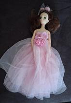 Barbie rose kleed met roosjes, Ophalen of Verzenden, Zo goed als nieuw, Barbie