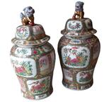 paar grote chinese dekselvazen met Foo dogs, Ophalen