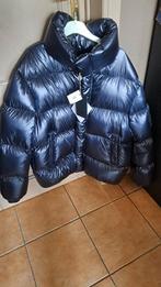 Doudoune tatras model navy 90% de plume d oie valeur 620euro