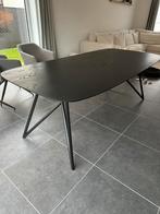 Eettafel zwart fineereik afgerond, Enlèvement, Utilisé