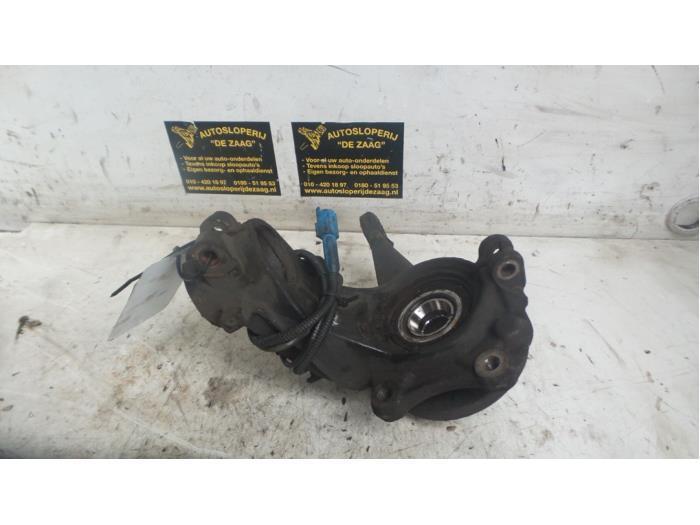 Fusee rechts-voor van een Peugeot 207, Auto-onderdelen, Ophanging en Onderstel, Peugeot, Gebruikt, 3 maanden garantie, Ophalen of Verzenden