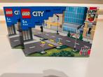 2x Lego City 60304 wegplaten  NEW and sealed., Ophalen of Verzenden, Nieuw, Lego