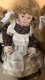 Porseleinen pop strikjes, Verzamelen, Poppen, Ophalen, Zo goed als nieuw, Pop