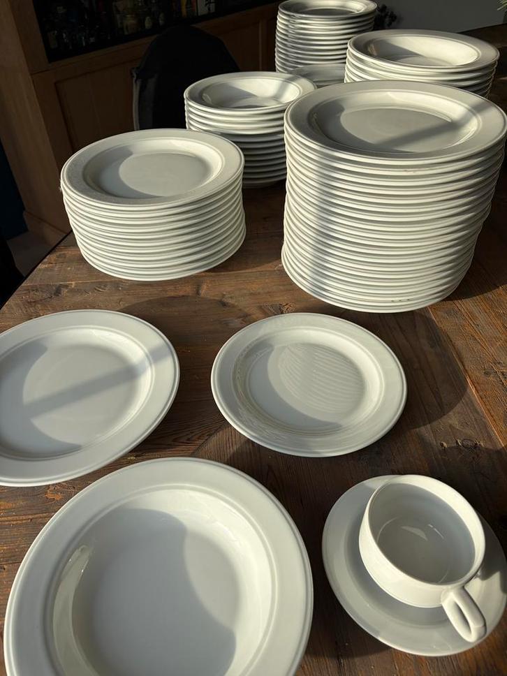Volledig servies voor 30 pers., Huis en Inrichting, Keuken | Servies, Ophalen