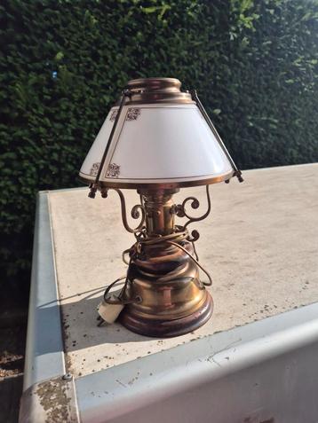 Lampe à huile vintage avec base en cuivre, Enlèvement