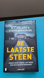 De laatste steen, Ophalen of Verzenden, Gelezen, M.J. Arlidge & Steph Broadribb