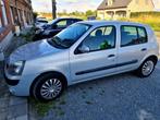 Renault Clio 1.2l 2004 met technische bediening, Auto's, 4 cilinders, 5 deurs, Particulier, Zilver of Grijs