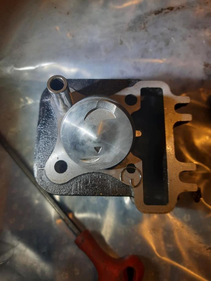 Cilinderkit 72cc 47mm 4t2v piaggio, Fietsen en Brommers, Brommeronderdelen | Scooters, Aprilia, Cilinder, Ophalen