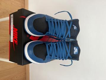 Jordan 1 high Dark Marina blue taille 43  beschikbaar voor biedingen