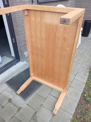 Tefel te koop beschikbaar voor biedingen