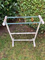 antiek handdoekenrek, Enlèvement