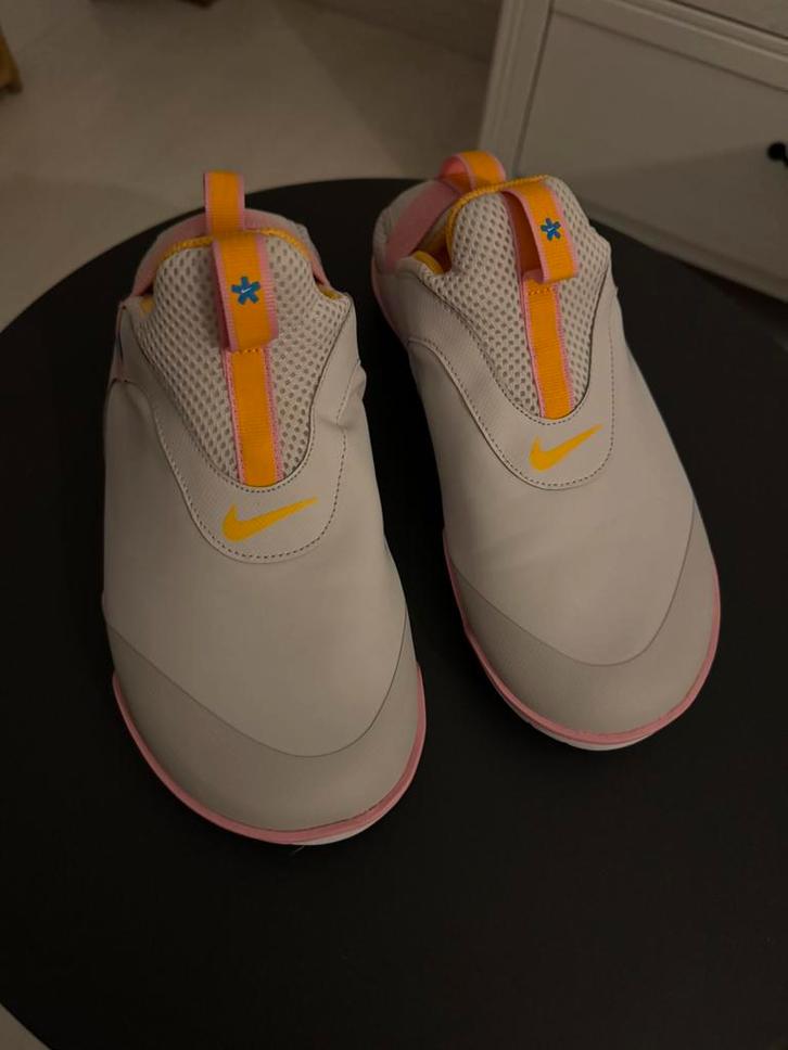 Nike Air Zoom Pulse, Vêtements | Femmes, Chaussures, Comme neuf, Chaussures de sports, Enlèvement