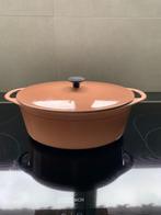 Casserole COUSANCES de LE CREUSET n12, Kookpan of Snelkookpan, Gietijzer, Ophalen of Verzenden, Zo goed als nieuw