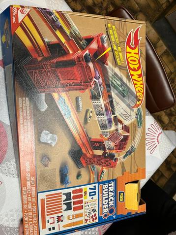 Hot wheels trackbuilder system brug beschikbaar voor biedingen