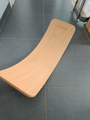 Wobbel hout beschikbaar voor biedingen