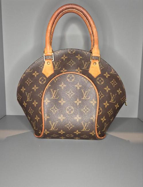 Louis Vuitton Ellipse PM monogram in uitstekende staat, Handtassen en Accessoires, Tassen | Damestassen, Gebruikt, Handtas, Bruin