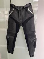 Richa lederen motorbroek 54 nieuwstaat, Motoren, Kleding | Motorkleding, Broek | leer, Heren, Ophalen of Verzenden, Nieuw zonder kaartje