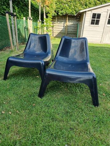 Buitenstoelen beschikbaar voor biedingen