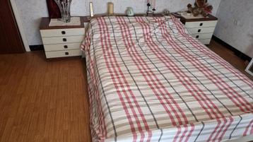 Vintage 2 persoons slaapkamer beschikbaar voor biedingen