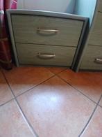 Table de nuit et commode, Maison & Meubles, Armoires | Commodes, Enlèvement