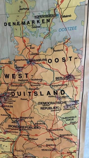 Grote schoolkaart: West-Europa beschikbaar voor biedingen