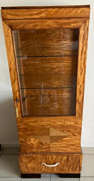 Vintage art deco vitrinekast beschikbaar voor biedingen
