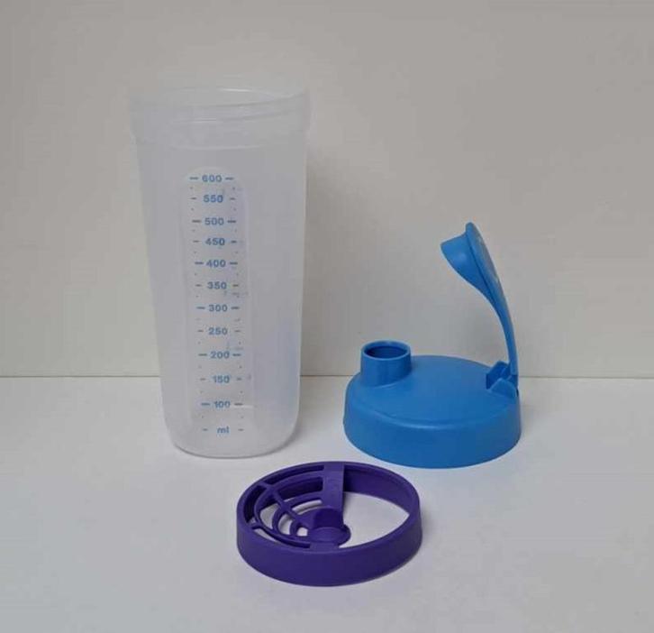 Tupperware™ « Quick Shaker 680 ml » blauw, Huis en Inrichting, Keuken | Tupperware, Nieuw, Bak of Kom, Blauw, Wit, Verzenden
