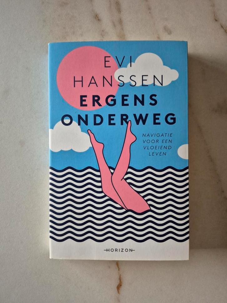Evi Hanssen - Ergens onderweg, Boeken, Mode, Zo goed als nieuw, Ophalen of Verzenden