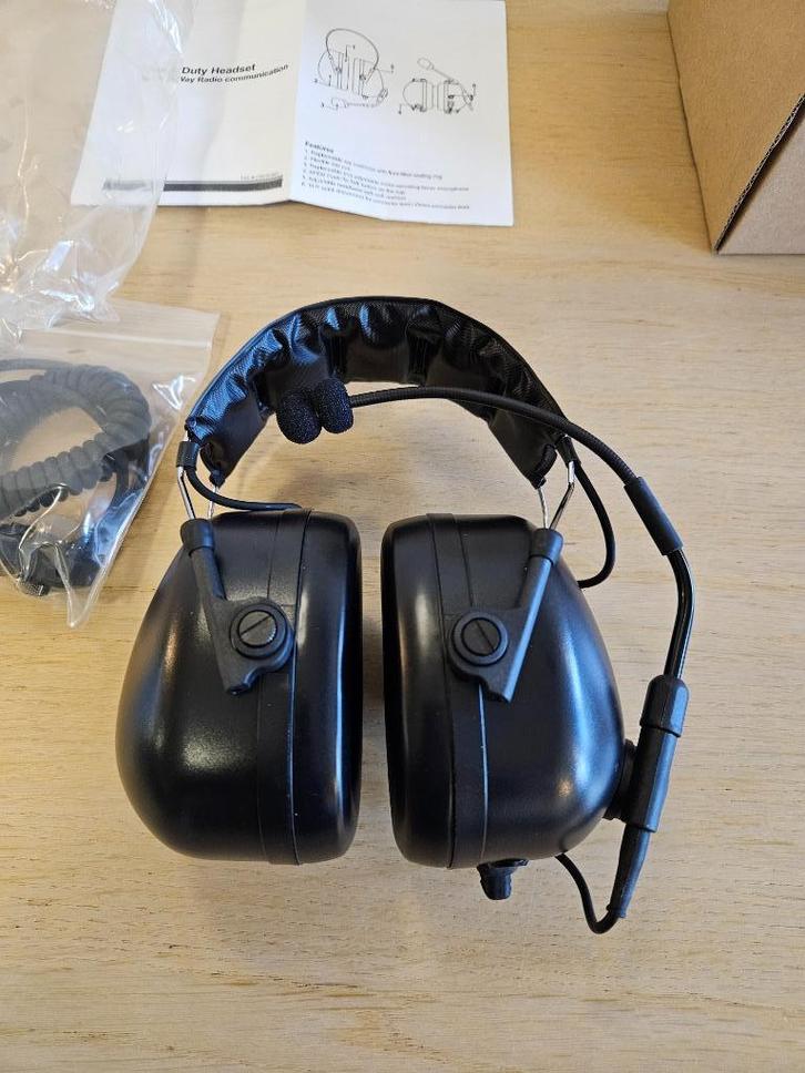 Casque antibruit heavy duty neuf connexion talkie walkie, Télécoms, Talkies-walkies & Walkies-talkies, Neuf, Accessoires, Fonction mains libres