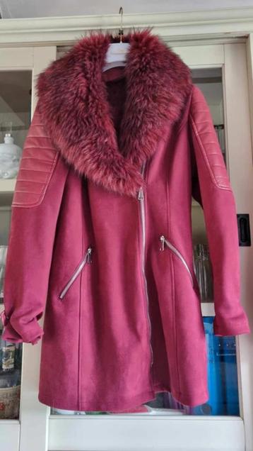 Manteau Bordeaux fausse fourrure XXL jamais mit