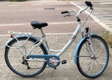 damesfiets OXFORD met 6 versnellingen,nagezien-alles werkt beschikbaar voor biedingen