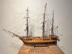 USS CONSTITUTION model schip, Hobby en Vrije tijd, Modelbouw | Boten en Schepen, Ophalen, Gebruikt