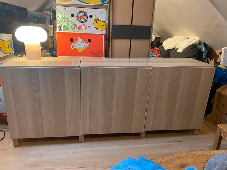 Buffet / commode BESTA (	portes à réaligner facilement ), Maison & Meubles, Armoires | Dressoirs, Utilisé, Enlèvement