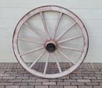 Oud houten karrewiel metalen rand 98 cm, Ophalen