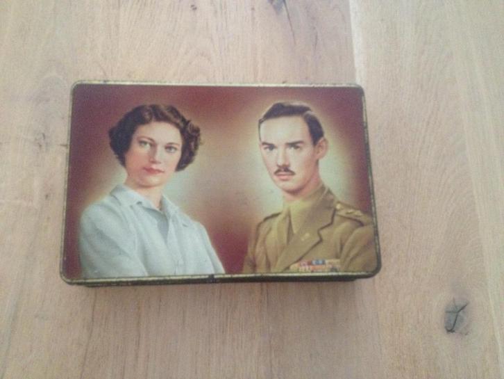 Koekenblik Blikken doos Josephine Charlotte van Luxemburg, Verzamelen, Koningshuis en Royalty, Gebruikt, Ophalen of Verzenden